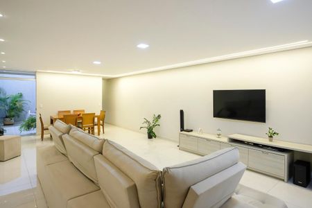 Sala de casa à venda com 3 quartos, 220m² em Olímpico, São Caetano do Sul