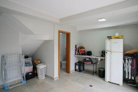 Casa à venda com 220m², 3 quartos e 4 vagasQuintal