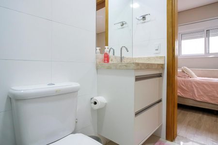 Casa à venda com 220m², 3 quartos e 4 vagasBanheiro da suíte 2