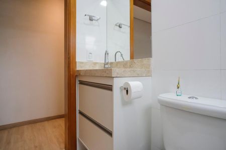 Casa à venda com 220m², 3 quartos e 4 vagasBanheiro da suíte 3