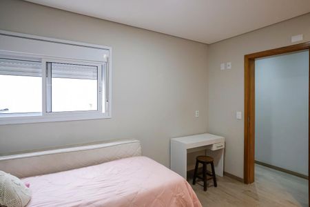 Casa à venda com 220m², 3 quartos e 4 vagasSuíte 2