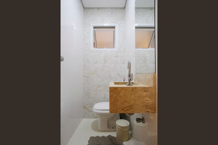 Casa à venda com 220m², 3 quartos e 4 vagasLavabo