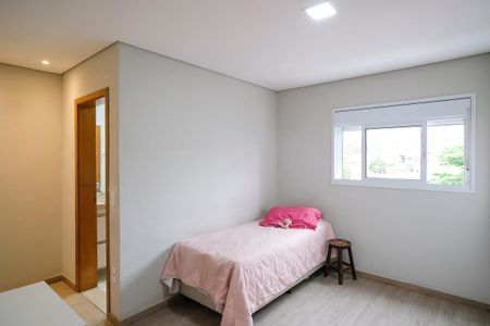 Casa à venda com 220m², 3 quartos e 4 vagasSuíte 3