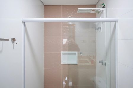 Casa à venda com 220m², 3 quartos e 4 vagasBanheiro da suíte 2