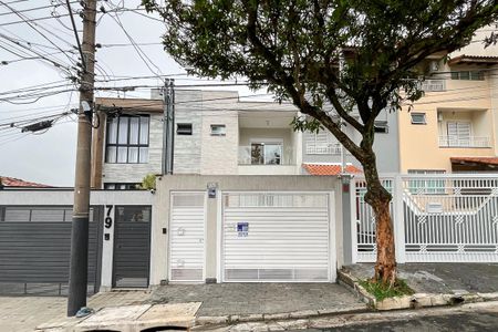 Casa à venda com 220m², 3 quartos e 4 vagasFachada 
