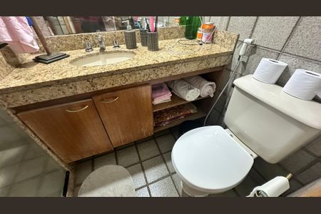 Apartamento à venda com 136m², 4 quartos e 2 vagasBanheiro Social