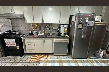 Apartamento à venda com 136m², 4 quartos e 2 vagasCozinha