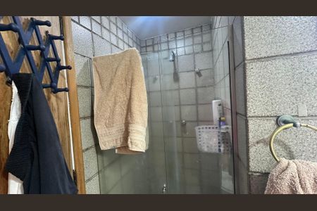 Apartamento à venda com 136m², 4 quartos e 2 vagasBanheiro suíte 1 e 2