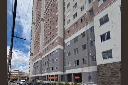 Apartamento para alugar com 42m², 2 quartos e 1 vaga Apartamento para alugar com 42m², 2 quartos e 1 vagaFachada
