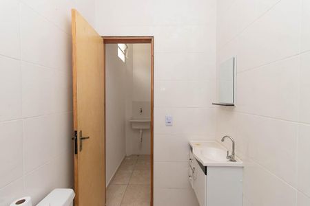 Apartamento para alugar com 56m², 2 quartos e sem vaga Apartamento para alugar com 56m², 2 quartos e sem vagaBanheiro Social