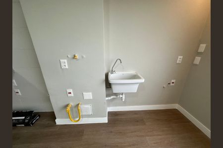 Apartamento para alugar com 58m², 2 quartos e 1 vagaÁrea de Serviço