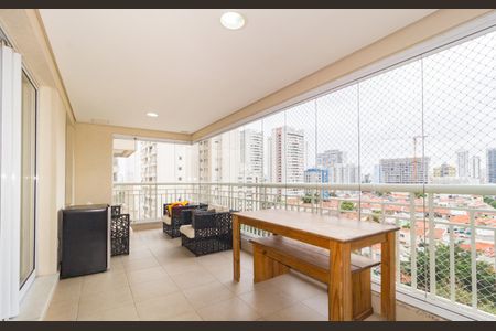 Apartamento à venda com 126m², 3 quartos e 2 vagasVaranda