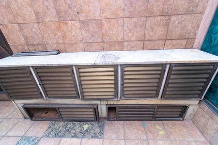 Casa à venda com 280m², 3 quartos e 2 vagasÁrea de Serviço