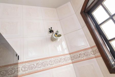 Casa à venda com 280m², 3 quartos e 2 vagasBanheiro da Suíte