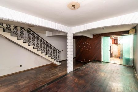 Casa à venda com 280m², 3 quartos e 2 vagasSala