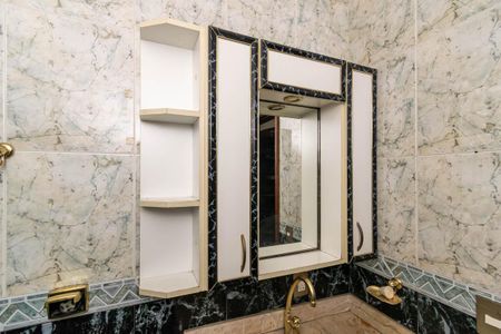 Casa à venda com 280m², 3 quartos e 2 vagasBanheiro 2