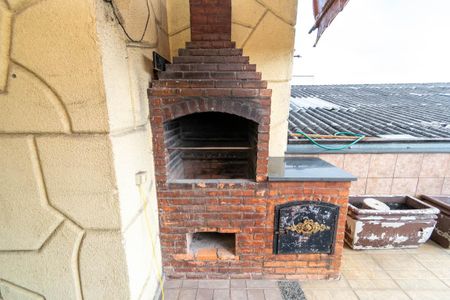 Casa à venda com 280m², 3 quartos e 2 vagasÁrea comum - Churrasqueira