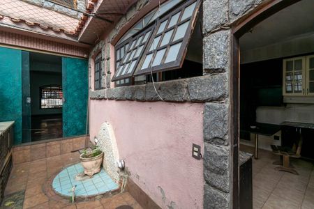 Casa à venda com 280m², 3 quartos e 2 vagasÁrea de Serviço