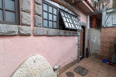 Casa à venda com 280m², 3 quartos e 2 vagasÁrea de Serviço