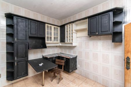 Casa à venda com 280m², 3 quartos e 2 vagasCozinha