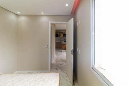 Quarto 1 de apartamento para alugar com 2 quartos, 35m² em Cidade Satelite Santa Barbara, São Paulo