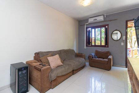 Sala de casa de condomínio à venda com 2 quartos, 65m² em Ipanema, Porto Alegre