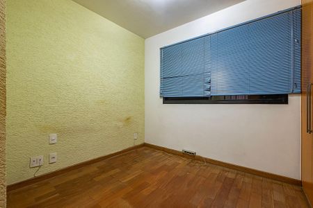 Apartamento à venda com 86m², 3 quartos e 3 vagas Apartamento à venda com 86m², 3 quartos e 3 vagasSuíte