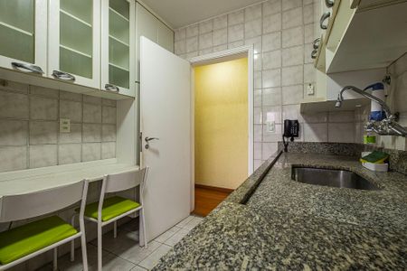 Apartamento à venda com 86m², 3 quartos e 3 vagas Apartamento à venda com 86m², 3 quartos e 3 vagasCozinha