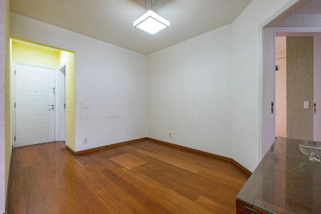 Apartamento à venda com 86m², 3 quartos e 3 vagas Apartamento à venda com 86m², 3 quartos e 3 vagasSala