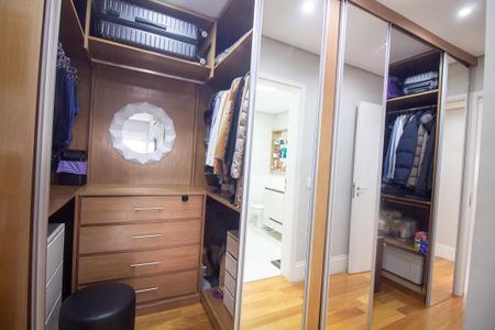 Apartamento à venda com 220m², 3 quartos e 3 vagasCloset da Suíte 3