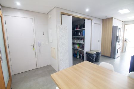Apartamento à venda com 220m², 3 quartos e 3 vagasCopa