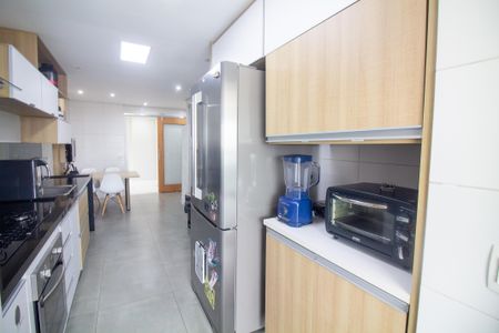 Apartamento à venda com 220m², 3 quartos e 3 vagasCozinha