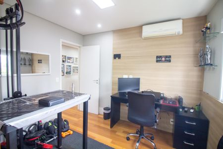 Apartamento à venda com 220m², 3 quartos e 3 vagasSuíte 1