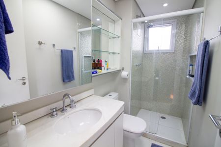 Apartamento à venda com 220m², 3 quartos e 3 vagasBanheiro da Suíte 1