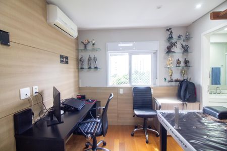 Apartamento à venda com 220m², 3 quartos e 3 vagasSuíte 1