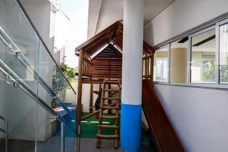 Apartamento à venda com 220m², 3 quartos e 3 vagasÁrea comum - Playground