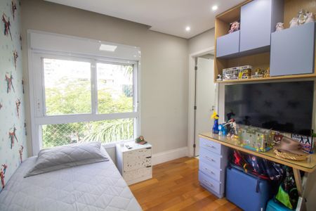 Apartamento à venda com 220m², 3 quartos e 3 vagasSuíte 2