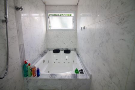 Apartamento à venda com 220m², 3 quartos e 3 vagasBanheiro da Suíte 3