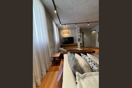 Apartamento à venda com 94m², 1 quarto e 1 vaga