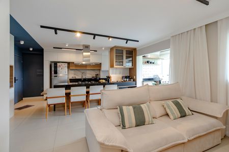 Sala de apartamento para alugar com 2 quartos, 84m² em Santo Amaro, São Paulo
