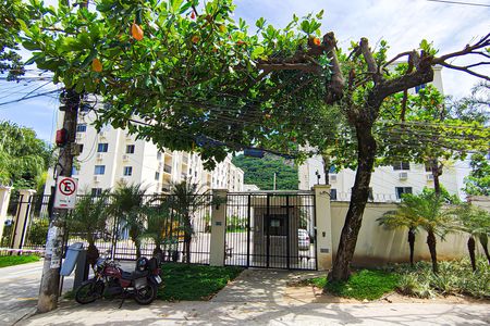 Apartamento à venda com 60m², 2 quartos e 1 vaga Apartamento à venda com 60m², 2 quartos e 1 vagaFachada
