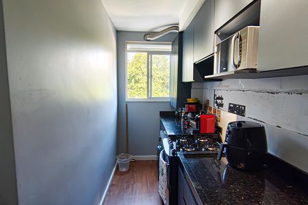 Apartamento à venda com 60m², 2 quartos e 1 vaga Apartamento à venda com 60m², 2 quartos e 1 vagaCozinha e Área de Serviço