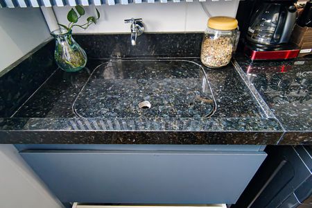 Apartamento à venda com 60m², 2 quartos e 1 vaga Apartamento à venda com 60m², 2 quartos e 1 vagaCozinha e Área de Serviço