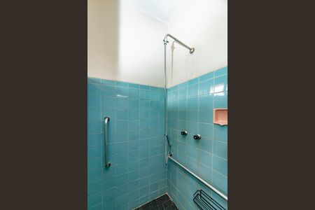 Casa à venda com 400m², 4 quartos e 4 vagas Casa à venda com 400m², 4 quartos e 4 vagasBanheiro Social