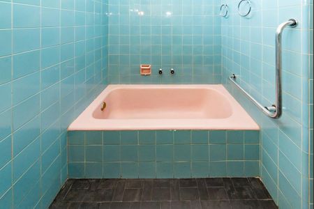 Casa à venda com 400m², 4 quartos e 4 vagas Casa à venda com 400m², 4 quartos e 4 vagasBanheiro Social