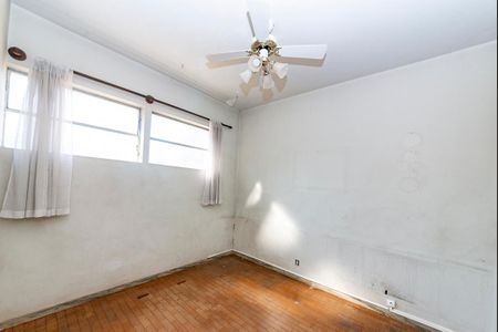 Casa à venda com 400m², 4 quartos e 4 vagas Casa à venda com 400m², 4 quartos e 4 vagasQuarto 1