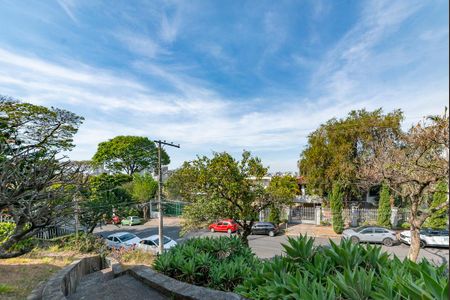 Casa à venda com 400m², 4 quartos e 4 vagas Casa à venda com 400m², 4 quartos e 4 vagasVaranda da Sala 1