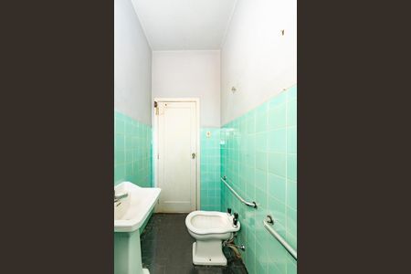 Casa à venda com 400m², 4 quartos e 4 vagas Casa à venda com 400m², 4 quartos e 4 vagasLavabo