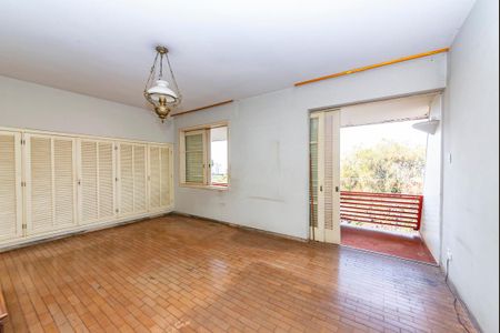 Casa à venda com 400m², 4 quartos e 4 vagas Casa à venda com 400m², 4 quartos e 4 vagasSuíte