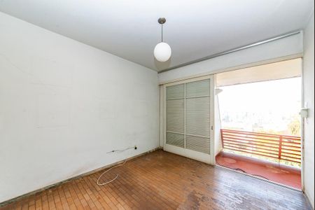 Casa à venda com 400m², 4 quartos e 4 vagas Casa à venda com 400m², 4 quartos e 4 vagasQuarto 3